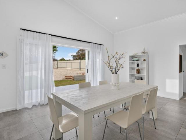 Relaxed Coastal Living Just Moments from Middleton Beach