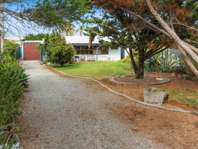 Relaxed Coastal Living Just Steps from Aldinga Esplanade