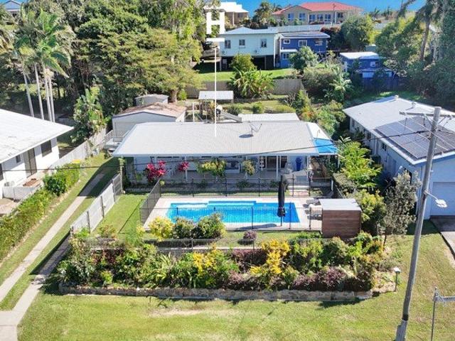 Relaxed Coastal Living with Pool, Shed & Entertaining