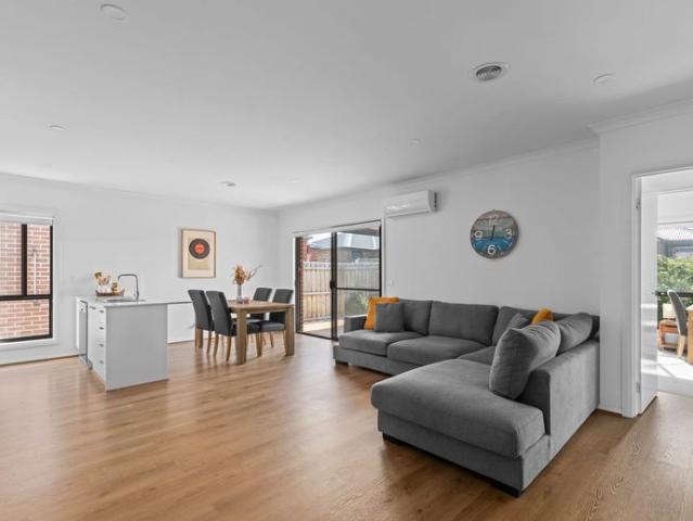 Relaxed coastal living with room to unwind