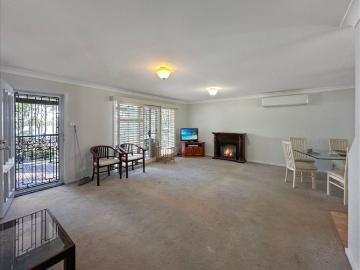 “Relaxed Coastal Living – 3 Bedroom Home in Tranquil North Arm Cove