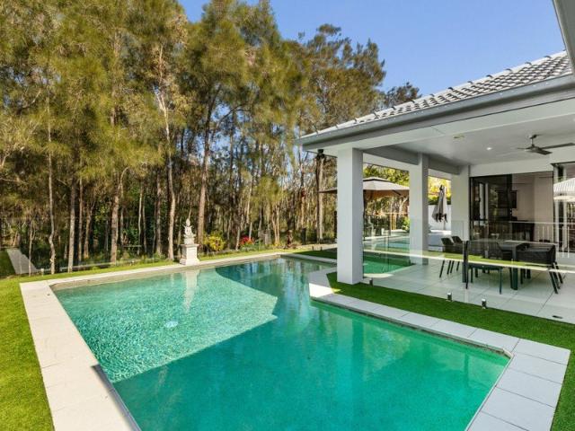 Relaxed Coastal Luxury Surrounded by Nature