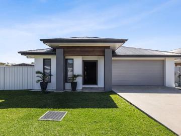 Relaxed Coastal Style Meets Space & Convenience Move In Ready!