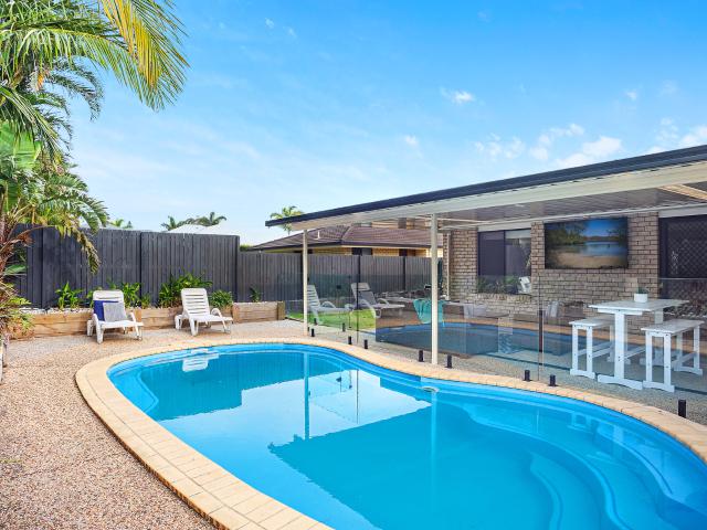 Relaxed comfort in a desirable community setting