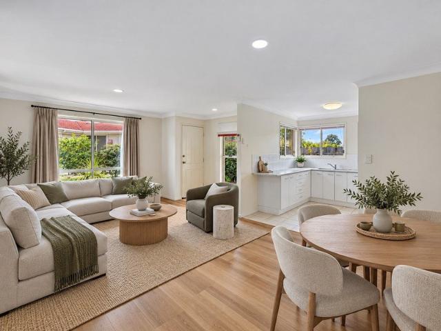 Relaxed complex living