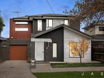 Relaxed Contemporary Haven, Walk To Everything Lifestyle
