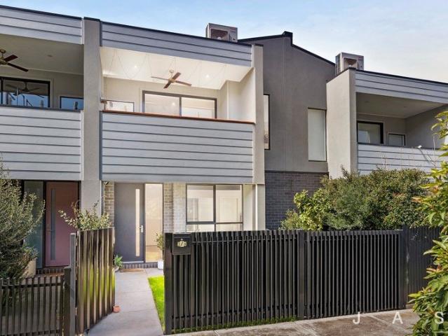 Relaxed Contemporary Style, Endless Lifestyle Appeal