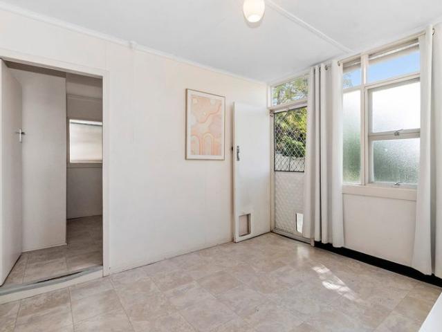 Relaxed Furnished Coastal Living in the Heart of Glenelg North