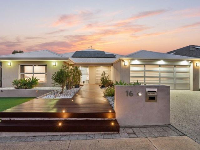 RELAXED FAMILY LIVING & EFFORTLESS ENTERTAINING!