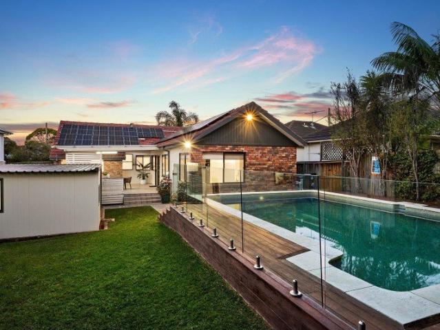Relaxed family living in idyllic locale with future potential