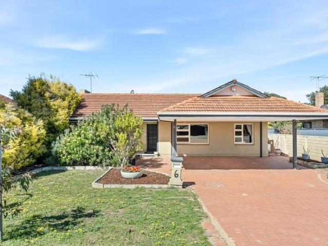 Relaxed Family Living in the Heart of Melville