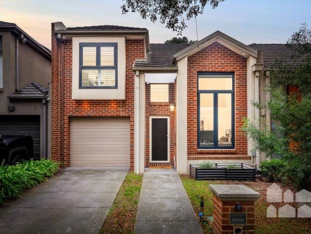 Relaxed family living meets location and lifestyle
