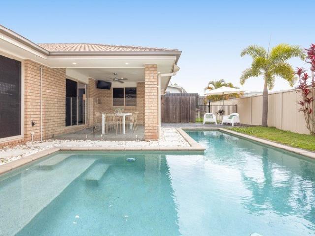 Relaxed Family Living with Pool & Media Room