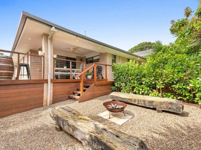 Relaxed Indoor to Outdoor Living in Peaceful Wollongbar