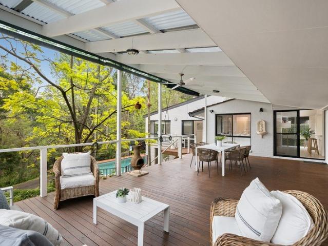 Relaxed indoor/outdoor family living and entertaining