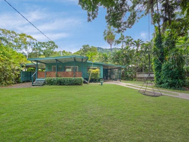 Relaxed Island Living in Sought After Arcadia with Space, Privacy & Potential