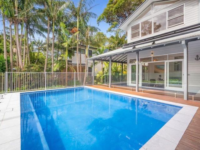 Relaxed Luxury For Family Living In North Avalon