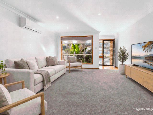 Relaxed Lakeside Living with Space to Unwind