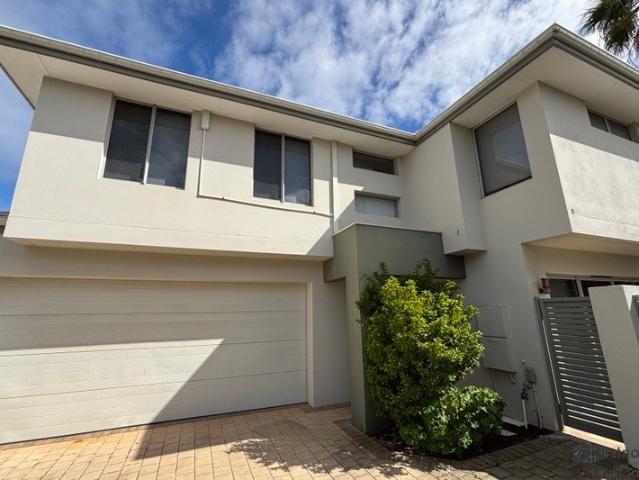 Relaxed lifestyle with everything you need within easy reach HOME OPEN SATURDAY 05 SEPTEMBER AT 12.20PM SHARP!