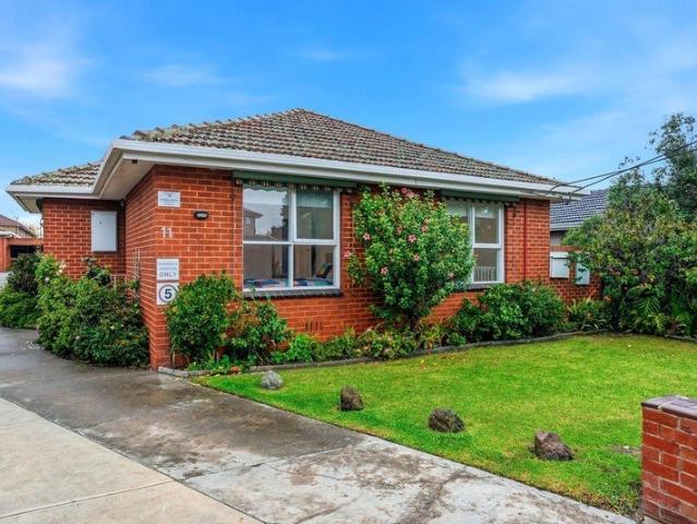 Relaxed lifestyle location, easy city access