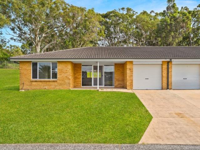 Relaxed Living in a Peaceful Lifestyle Setting