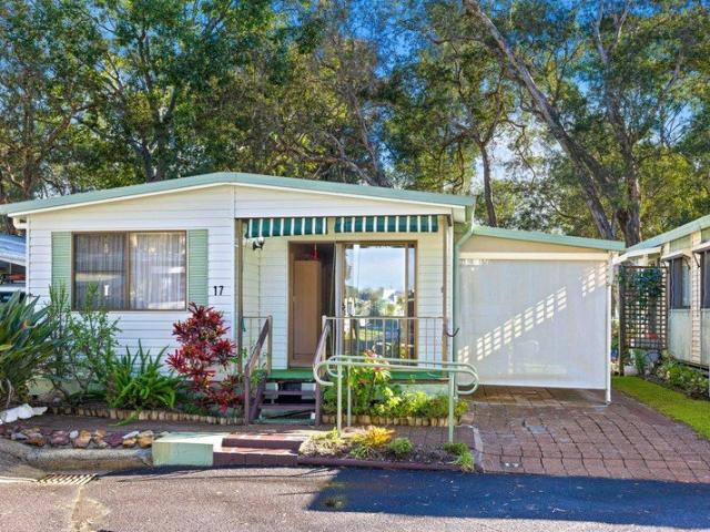 Relaxed Living in a Peaceful Park Setting
