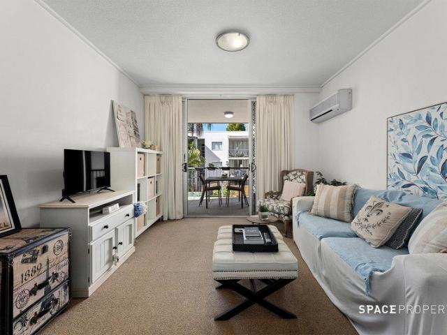 Relaxed Living in a Prime Fortitude Valley Address