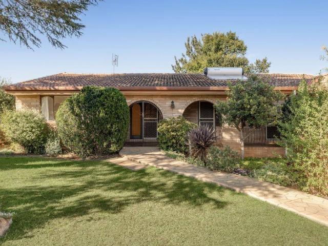 Relaxed living in a prime Rangeville location