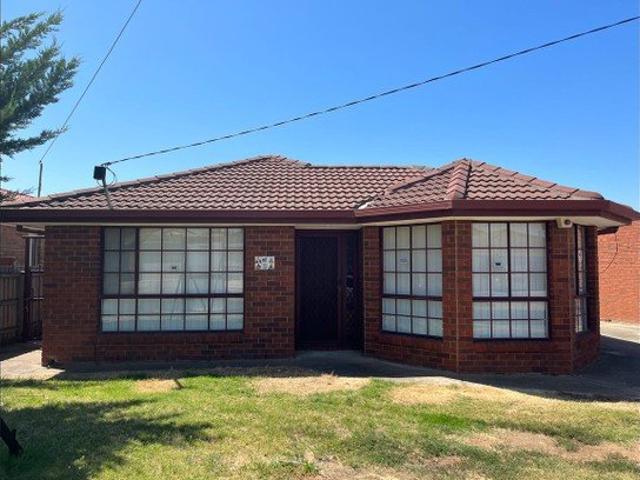 Relaxed Living in Deer Park | Minutes from Everything You Need!
