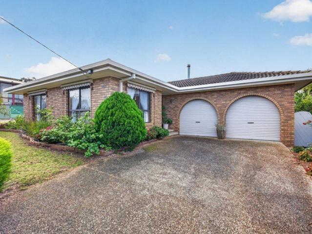 Relaxed Living, Remarkable Views!