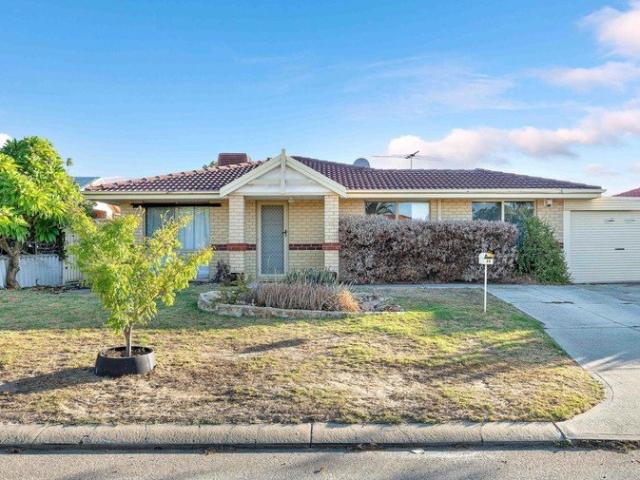 Relaxed Living & Sensational Outdoor Entertaining in a Quiet Cul De Sac