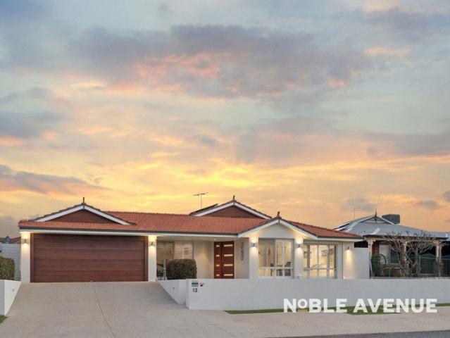 RELAXED LIVING, SERIOUS ENTERTAINING & ROOM FOR MORE