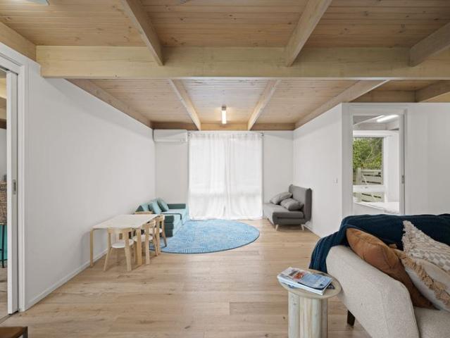 Relaxed Peninsula Living in a Leafy Mount Martha Enclave