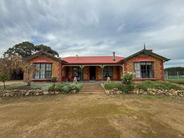Relaxed Rural Living with Established Gardens and horse yards