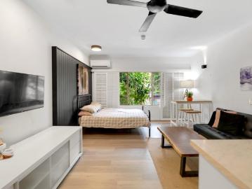 Relaxed Resort Living Generous Studio with Pool Outlook
