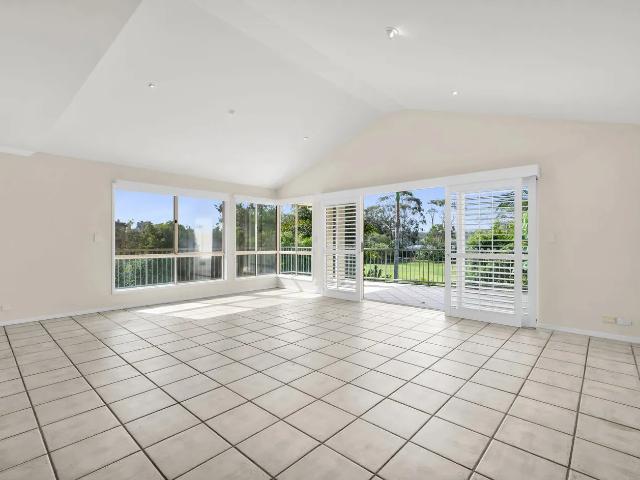 Relaxed riverside living in Noosaville