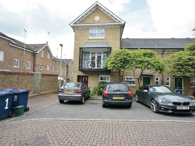 Reliance Way, East Oxford OX4, 5 bed shared accommodation to rent, £3,875 pcm | PrimeLocation