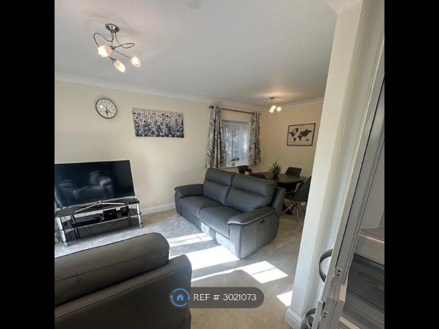 Reliance Way, Oxford OX4, 2 bed flat to rent, £2,100 pcm | PrimeLocation