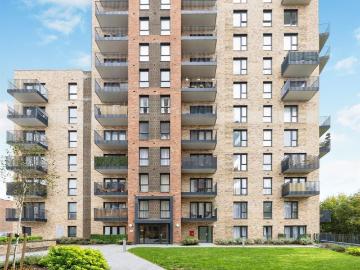 Repton House, Sydney Road, Watford WD18, 2 bed flat to rent, £2,125 pcm | PrimeLocation