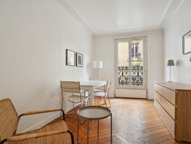 Republique / rue Folie Méricourt, Paris Amsterdam Apartments for Rent