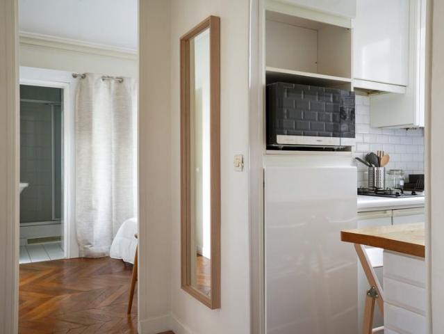 Republique / rue Folie Méricourt, Paris Amsterdam Apartments for Rent