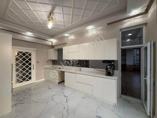 Repa Gayrimenkul Songül Gözcü'den Şehirgösteren'de Kiralık 3+1