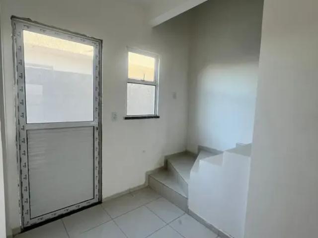Repasse casa Dúplex em condomínio no Maracanaú