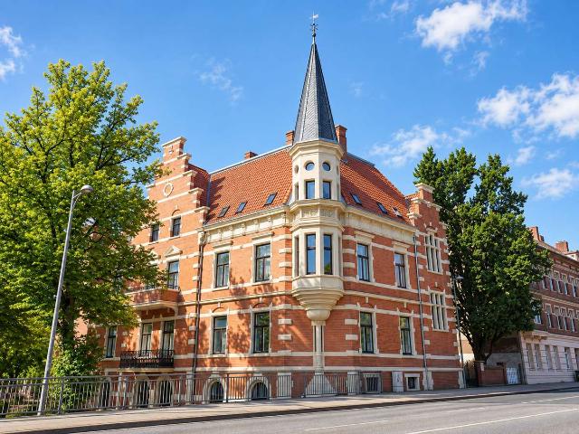 Repräsentative 4 Zimmer Wohnung in durchsanierter Gründerzeitvilla