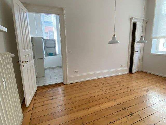 repräsentative 5 Zi. Wohnung teilweise gewerbliche Nutzung möglich