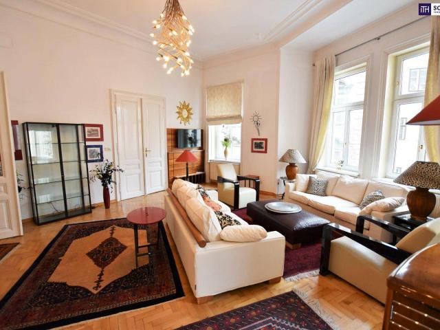 Repräsentative Luxus Altbauwohnung in toller innerstädtischer Lage! Prächtiger Altbau an einem ruhigen Platzl in 1010 Wien! Einziehen und Wohlfühlen.