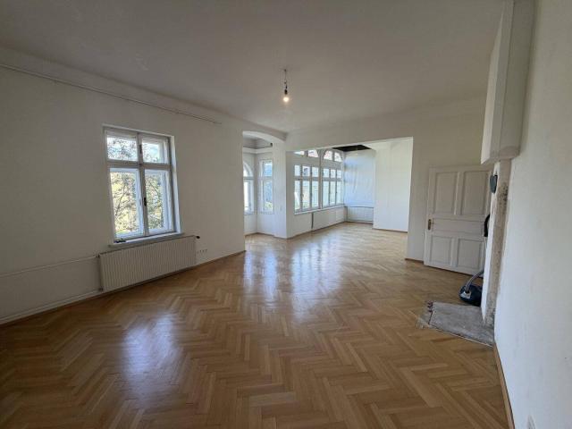 Repräsentative Stadtvilla in Knittelfeld mit rund 465 m² Nutzfläche vielseitige Nutzung für Familien, Unternehmer und Vermieter