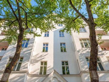 Repräsentativer Altbau zwischen Ludwigkirch und Nikolsburgerplatz