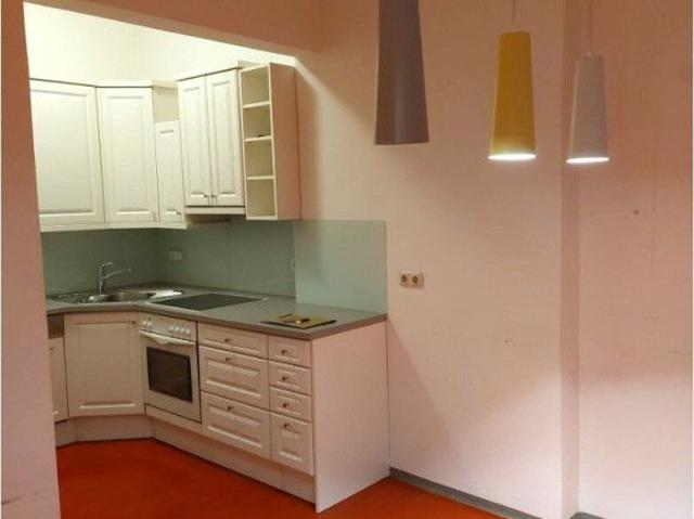 Repräsentativer Stilaltbau am Hasnerplatz | 208 m² | Wohnung / Büro / Praxis |