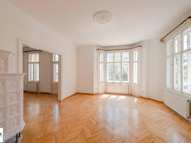 Repräsentatives Altbaujuwel mit 5 Zimmern & Terrasse in begehrter Döblinger Lage – ab November